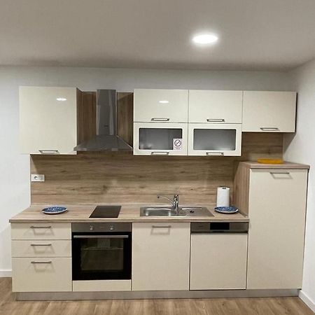 Apartmani Daisy Velika Gorica Exteriör bild