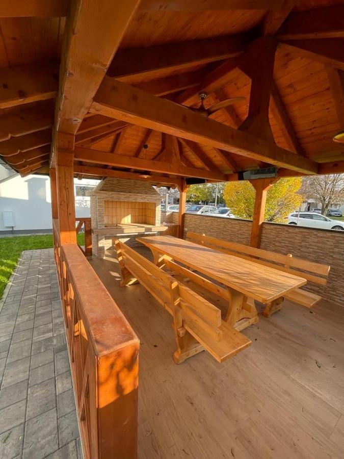 Apartmani Daisy Velika Gorica Exteriör bild