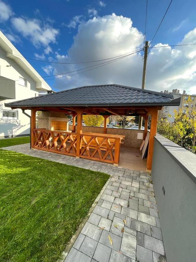 Apartmani Daisy Velika Gorica Exteriör bild
