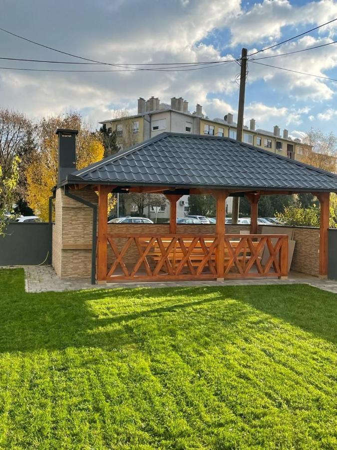 Apartmani Daisy Velika Gorica Exteriör bild