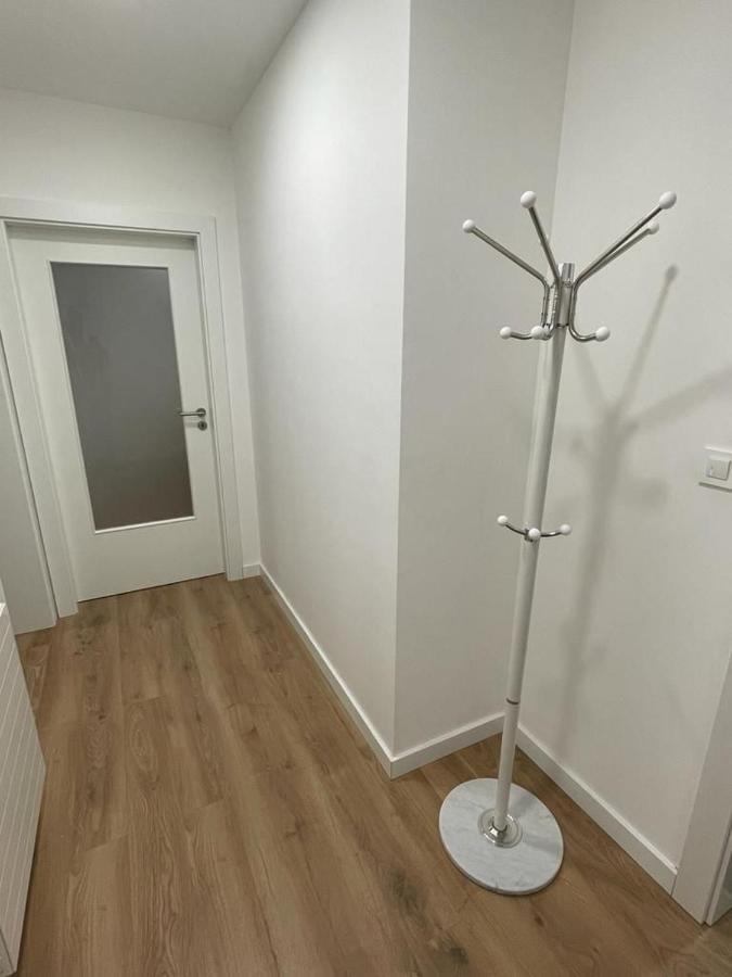 Apartmani Daisy Velika Gorica Exteriör bild